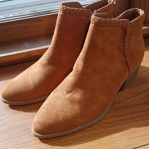 Forever21 brown suede ankle boots